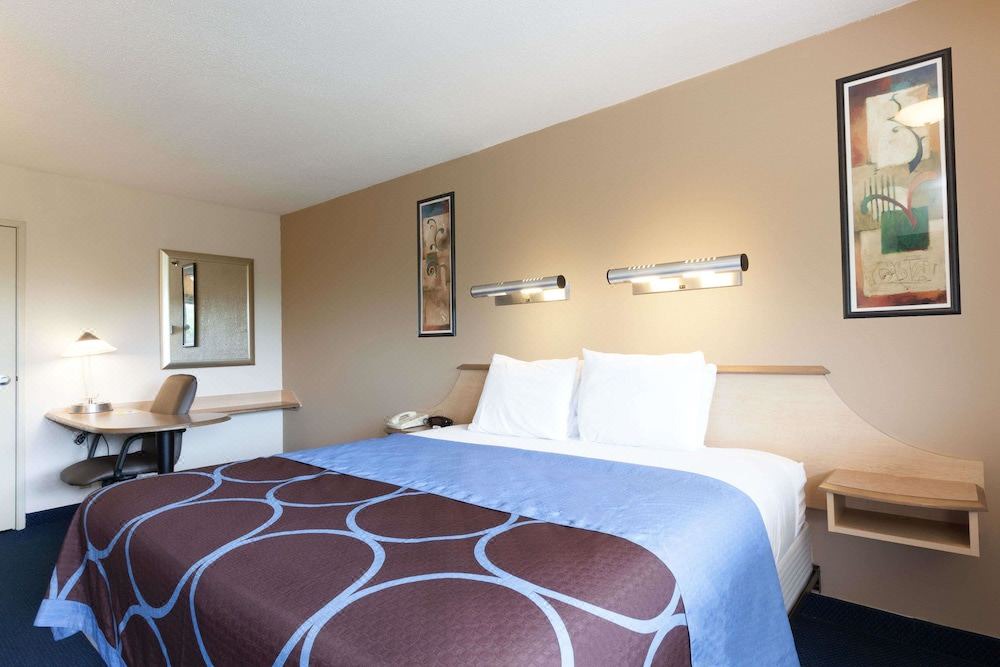 Photo of Bedroom in Kendall Park