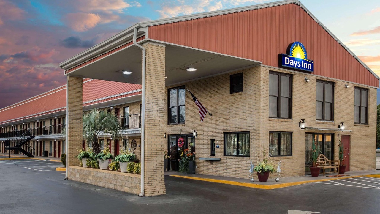 Photo of Buildings in Lake City