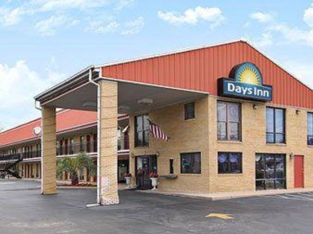 Photo of Buildings in Lake City