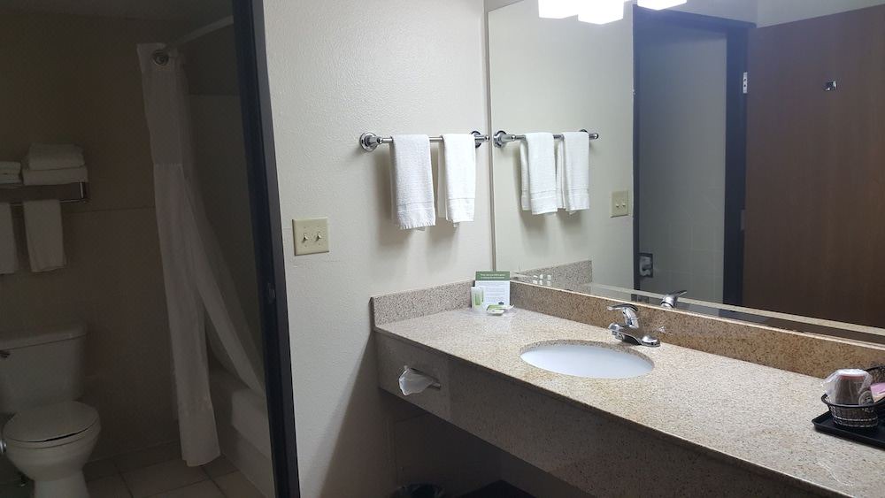Photo of Bathroom in Muscatine