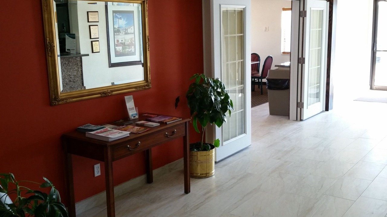 Photo of Livingroom in Cedar Rapids - Iowa City
