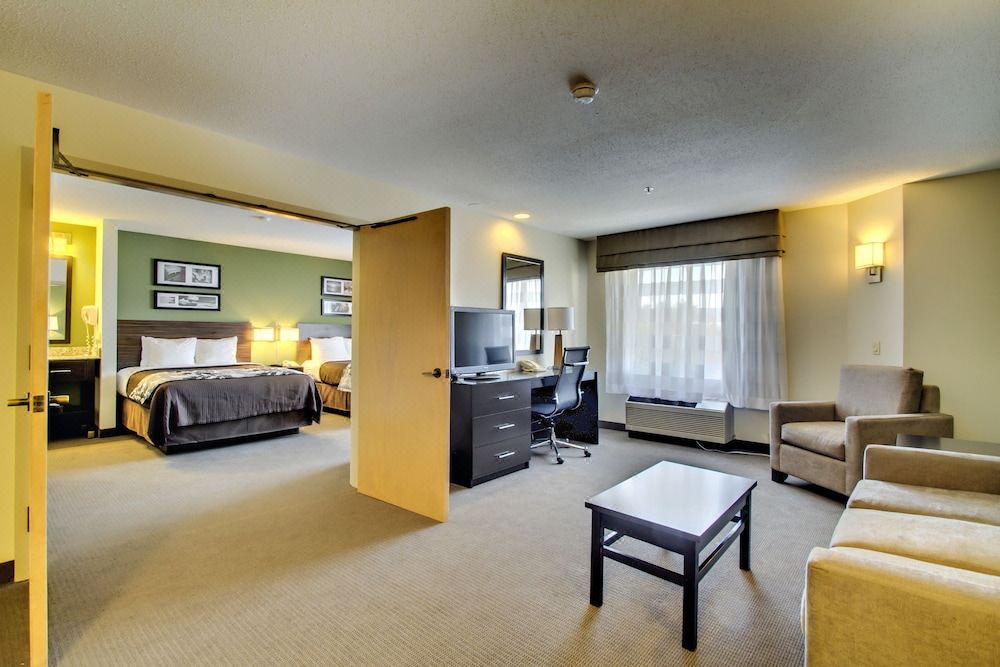 Photo of Livingroom in Edgewood