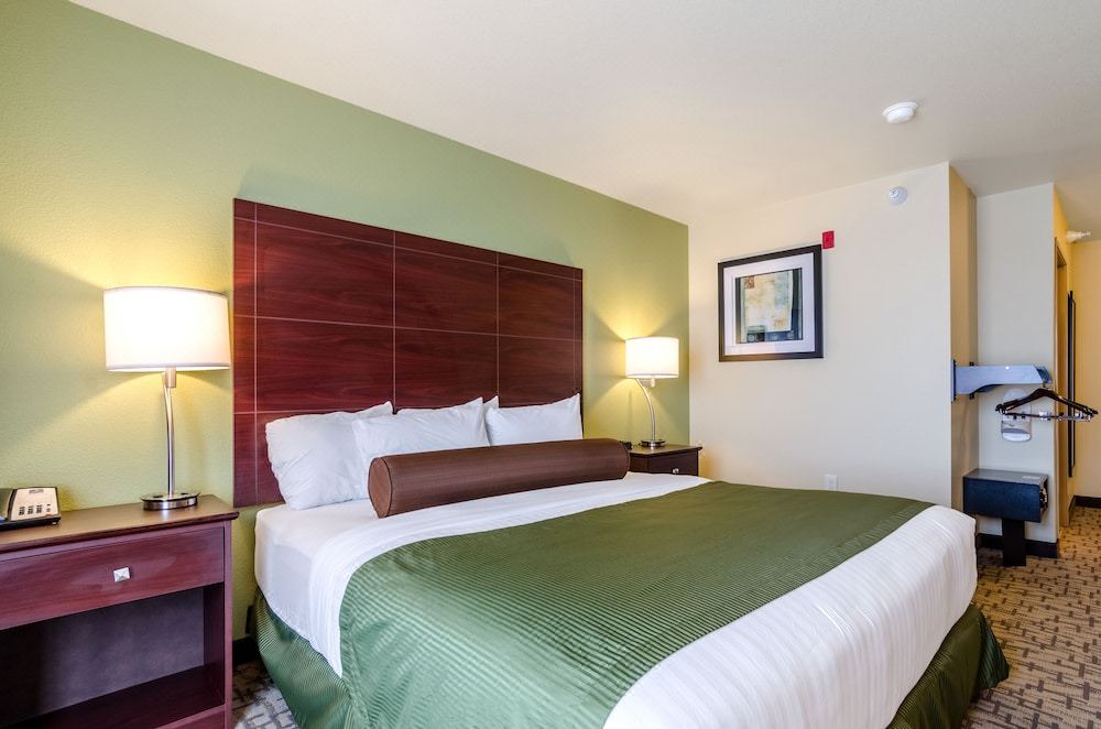 Photo of Bedroom in Bloomfield