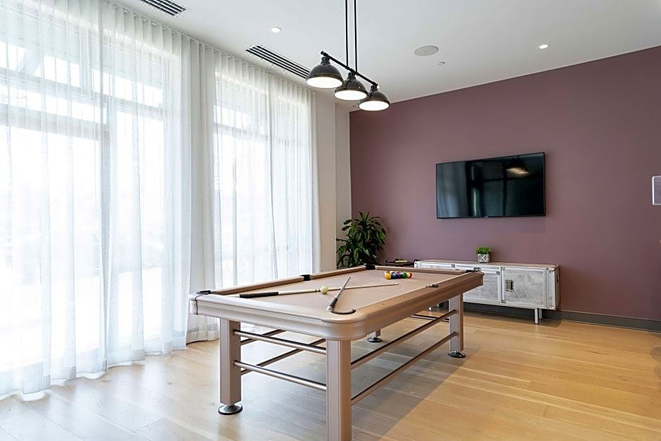Photo of Livingroom in Bethesda