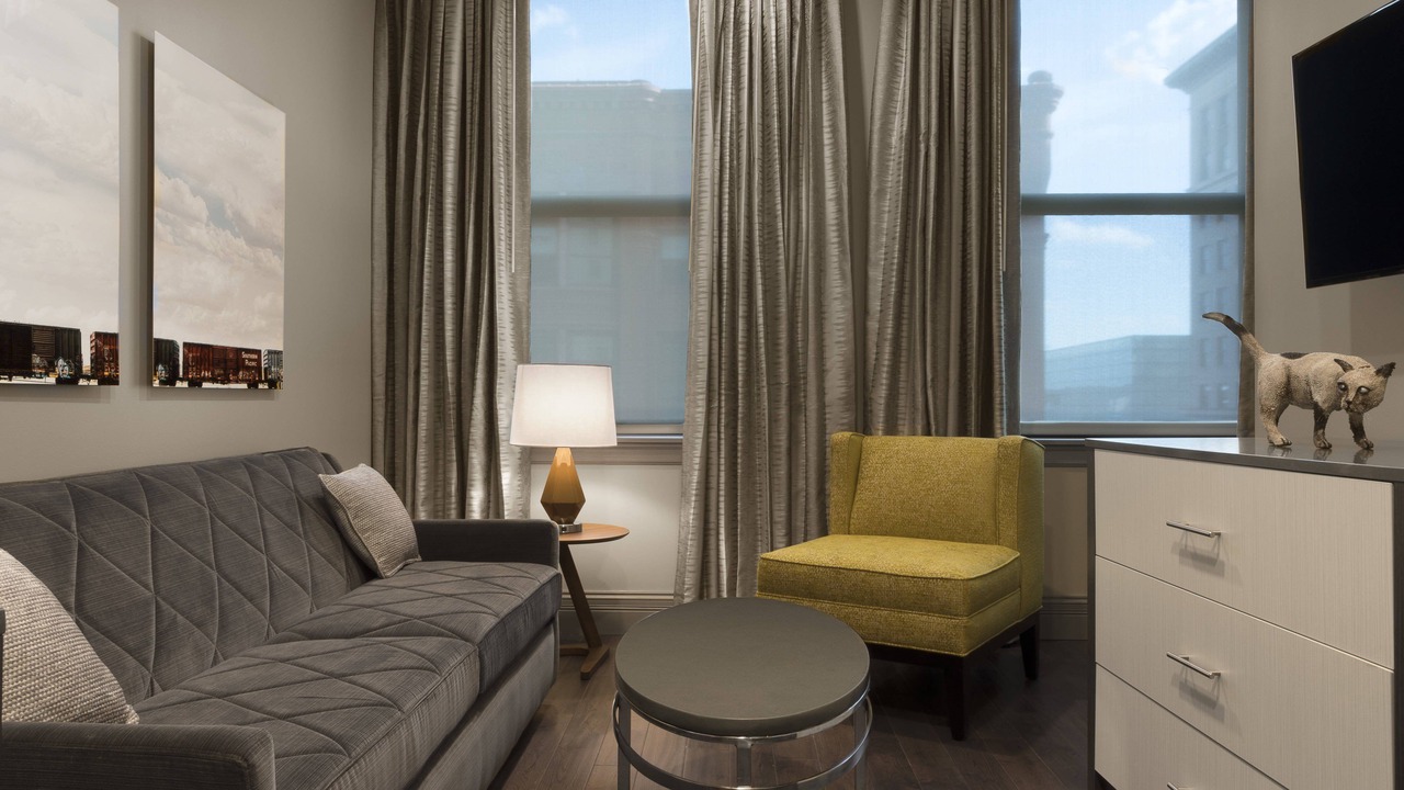 Photo of Livingroom in Downtown