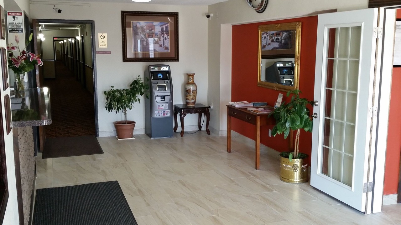 Photo of Livingroom in Cedar Rapids - Iowa City