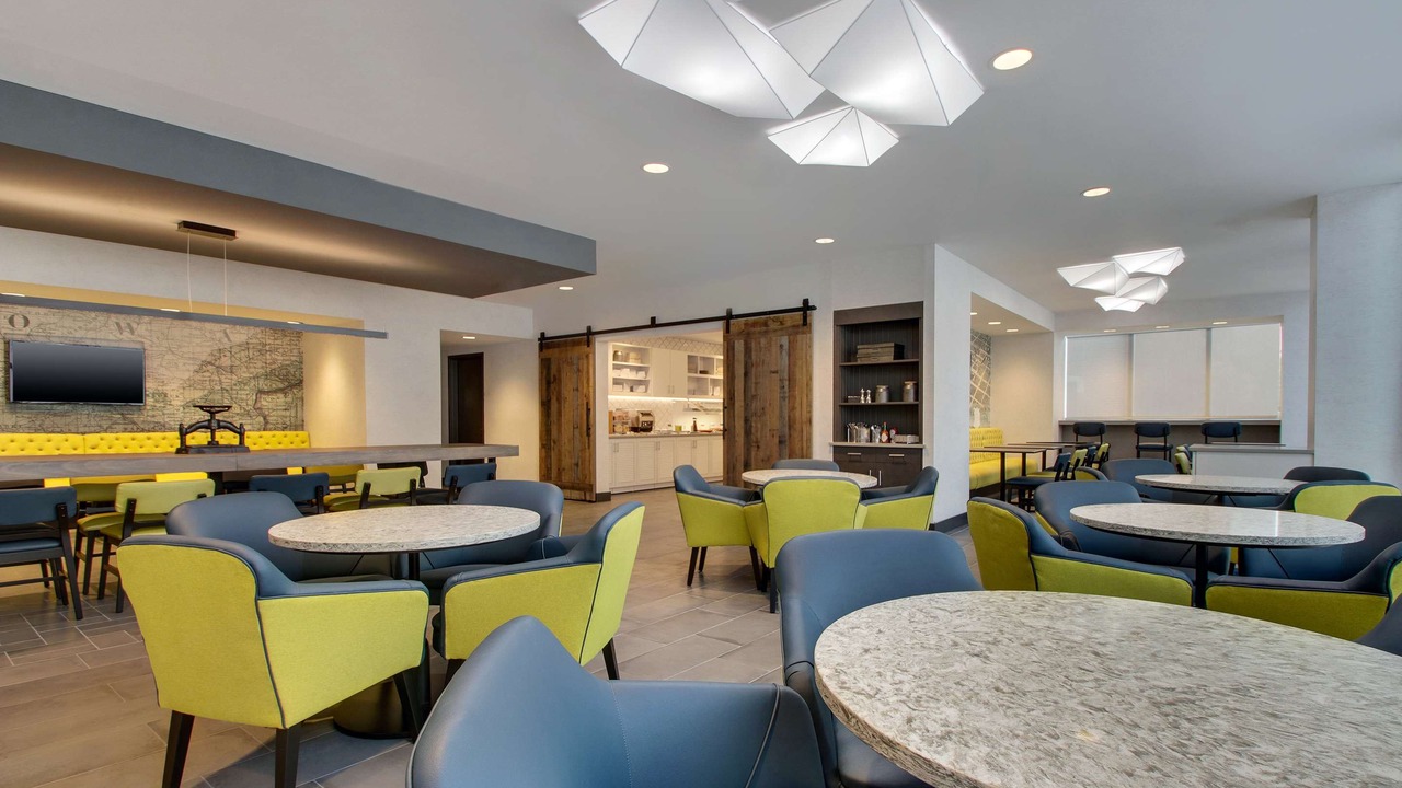 Photo of Livingroom in Iowa City