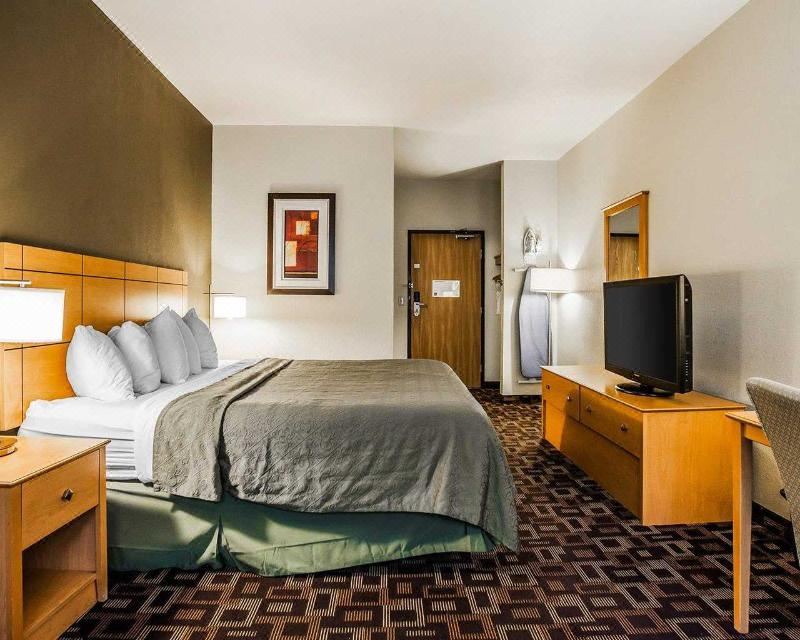 Photo of Bedroom in Indianola