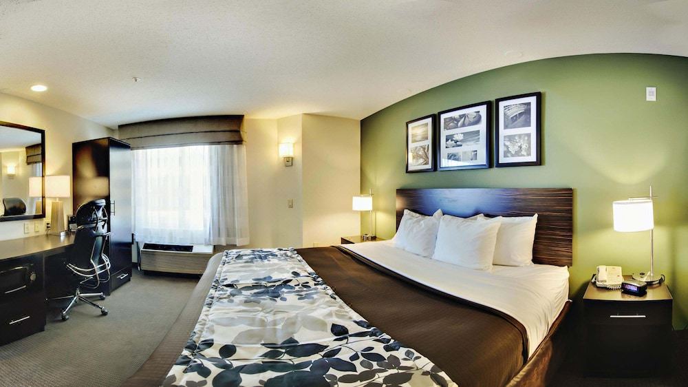 Photo of Bedroom in Edgewood