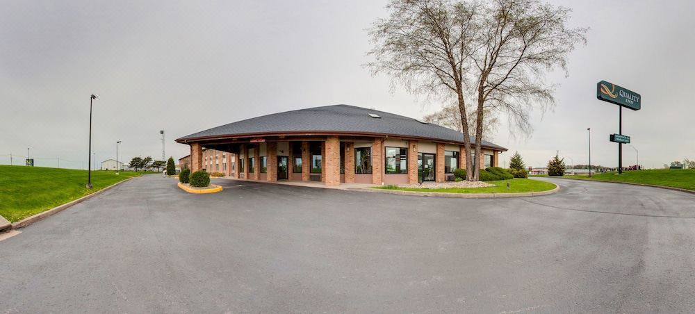 Photo of Buildings in Waverly