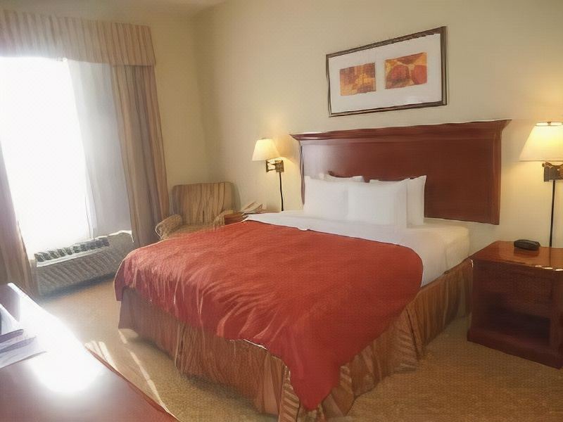 Photo of Bedroom in Rossville