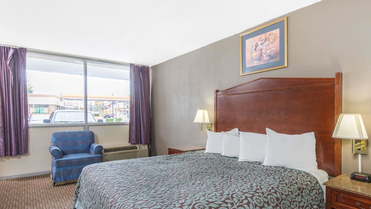Photo of Bedroom in Arlington Heights