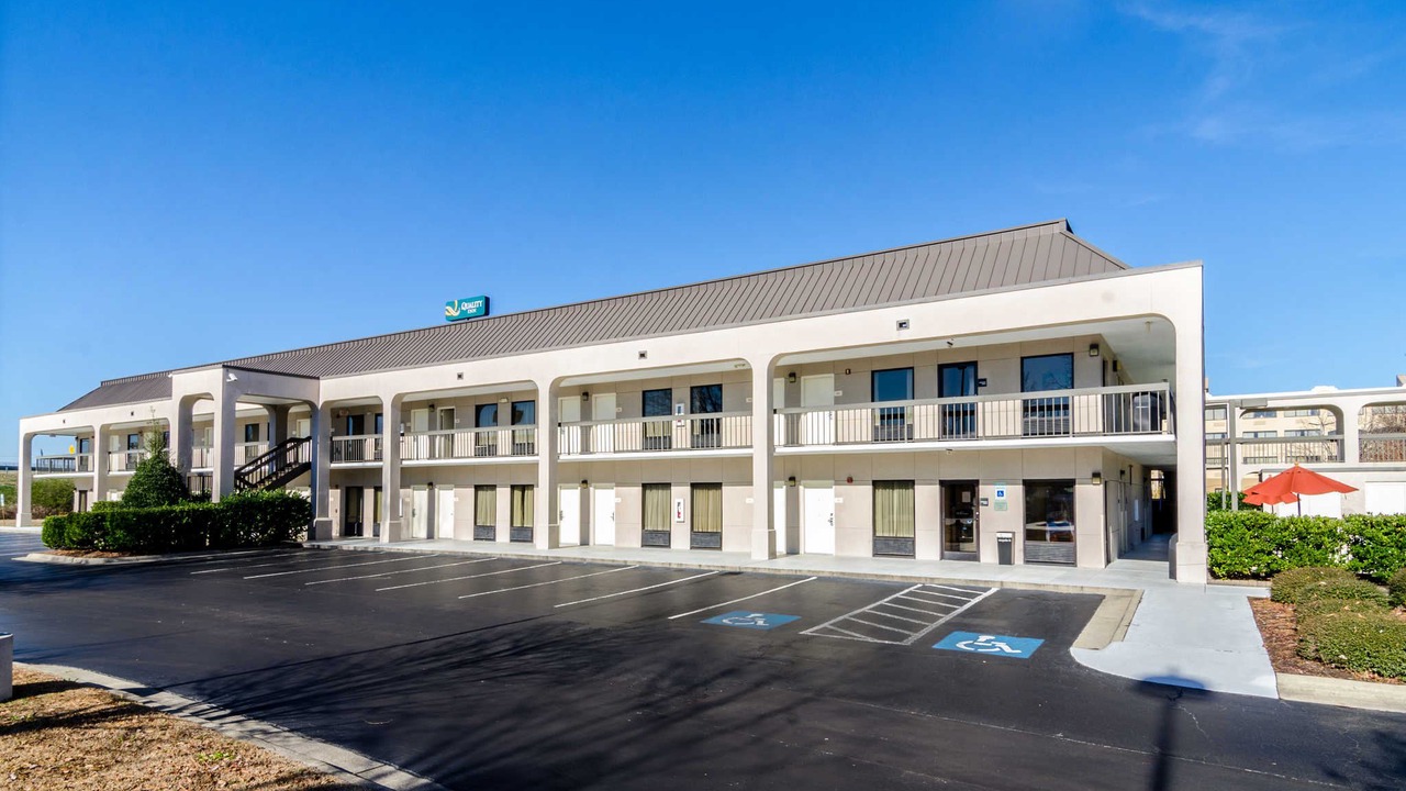 Photo of Buildings in Lumberton