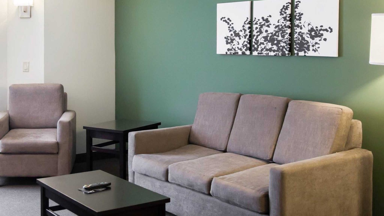 Photo of Livingroom in Edgewood