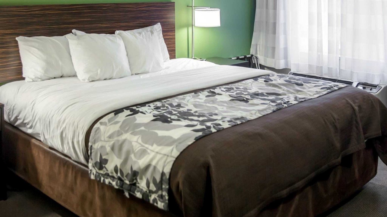 Photo of Bedroom in Edgewood