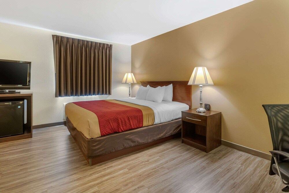 Photo of Bedroom in Des Moines