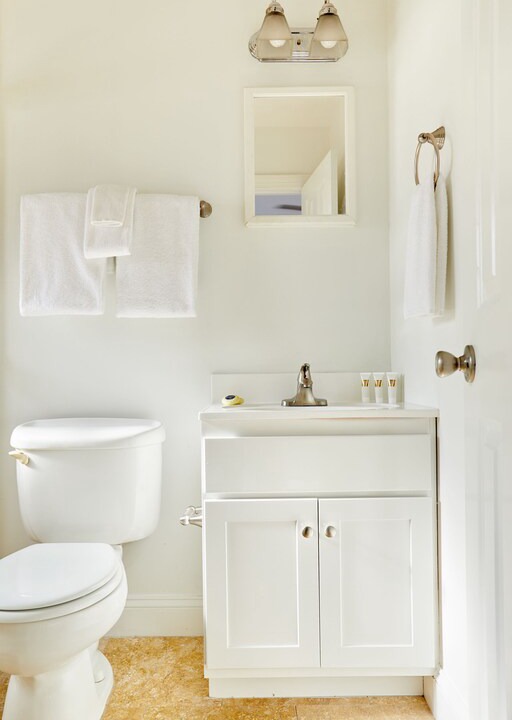 Photo of Bathroom in Del Ray
