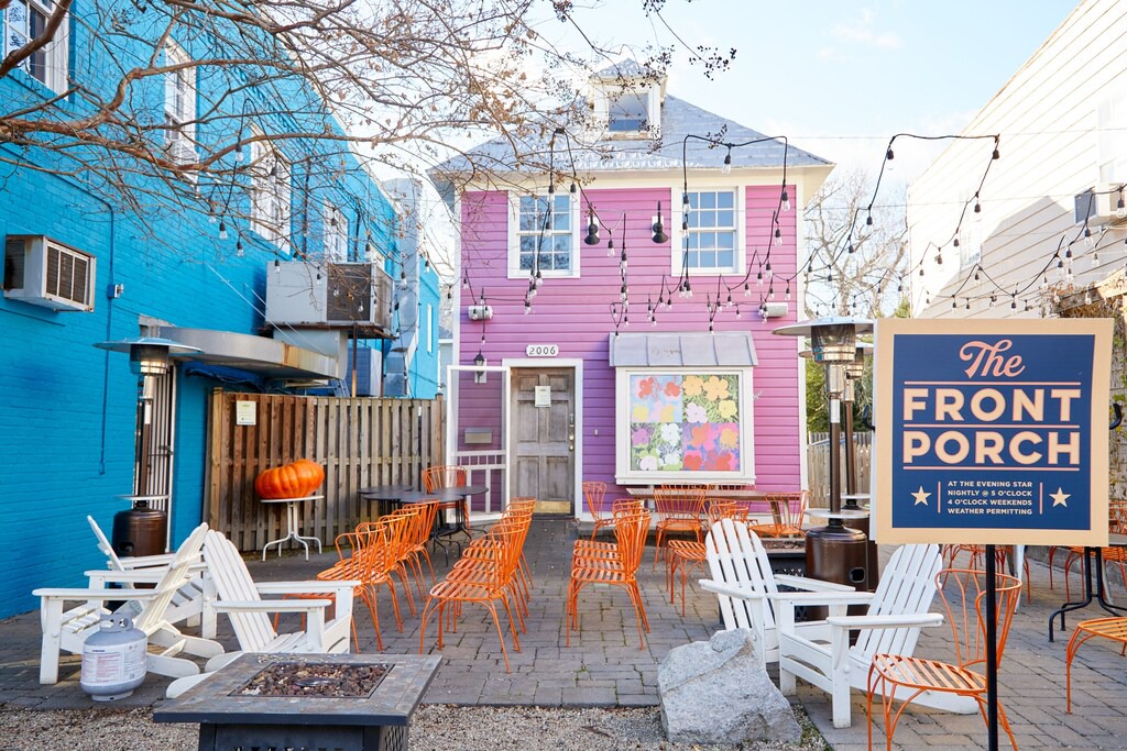 Photo of Others in Del Ray