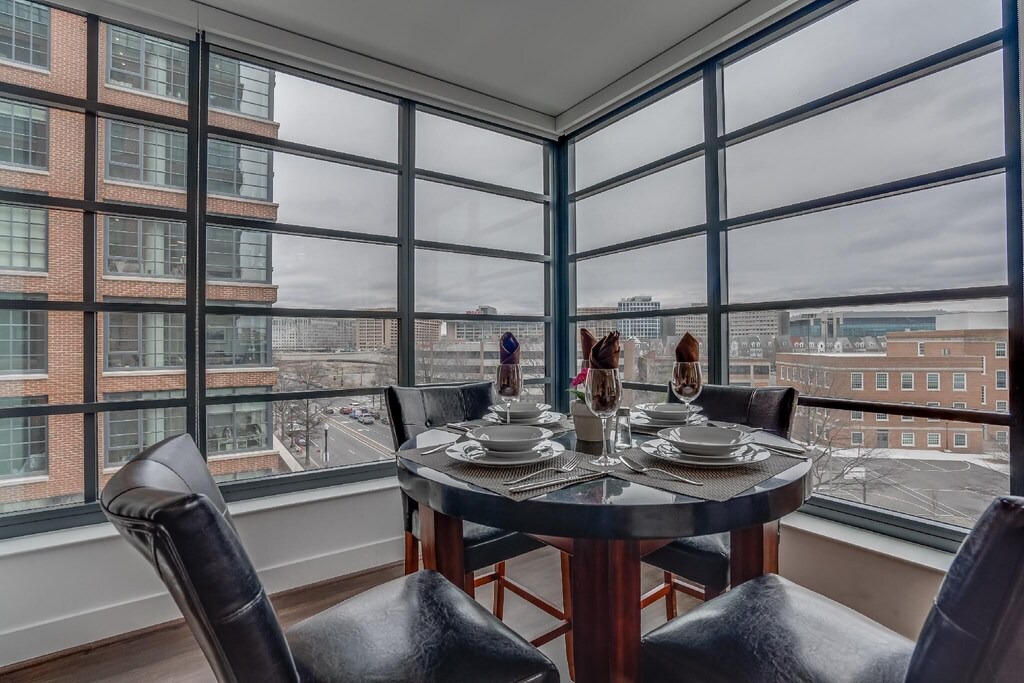 Photo of Livingroom in District Wharf
