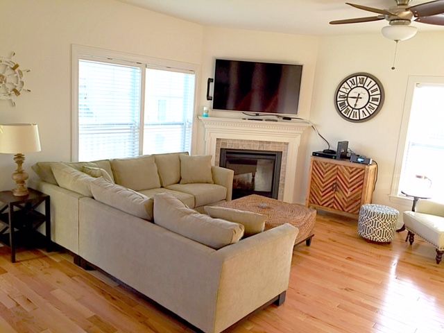 Photo of Livingroom in Beach Haven Crest
