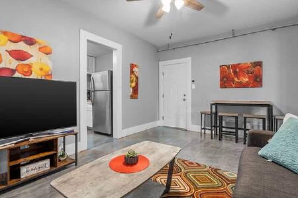 Photo of Livingroom in Sherman Hill