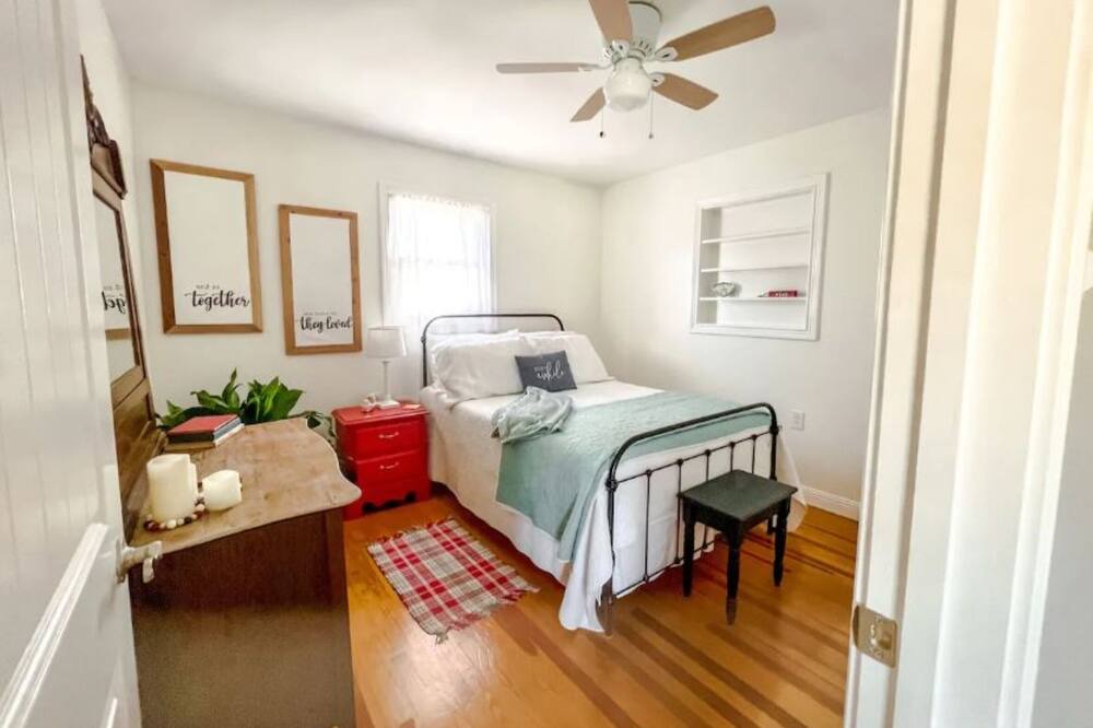 Photo of Bedroom in Murfreesboro