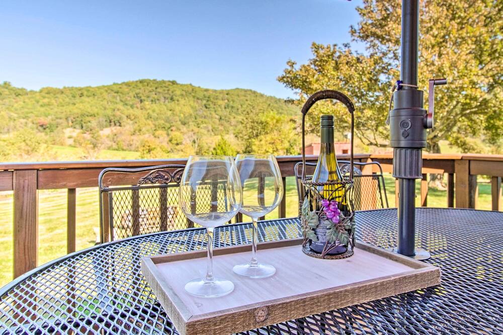 Photo of Patio Balcony in Stanardsville