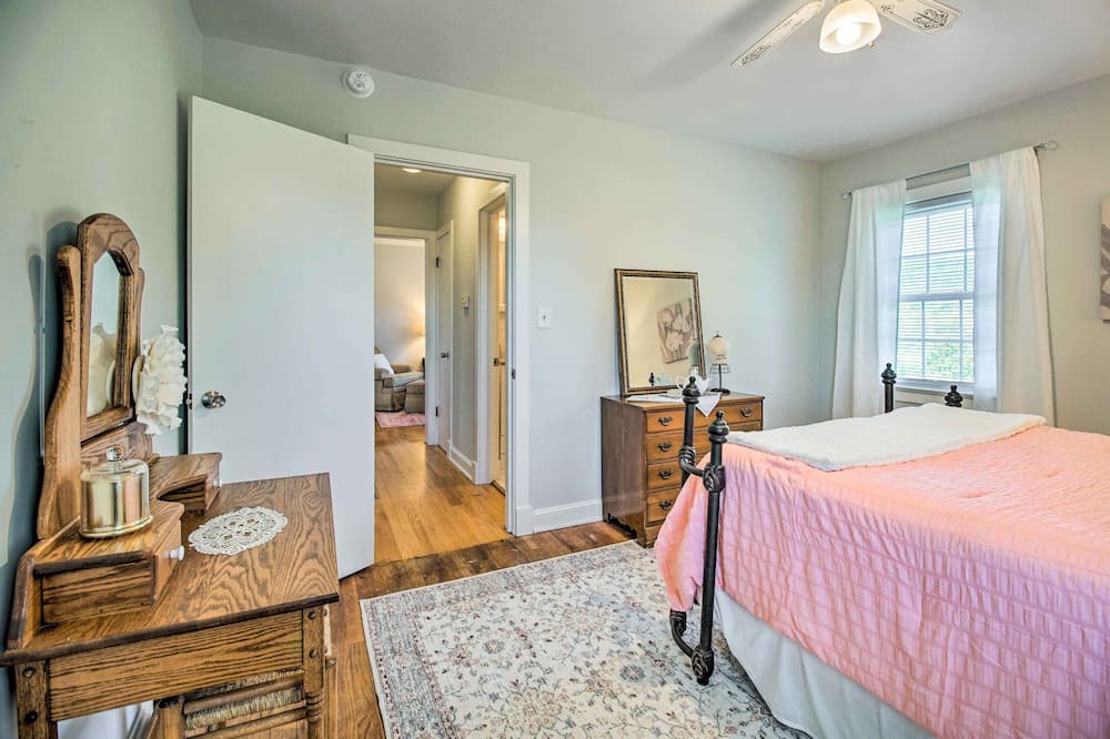 Photo of Bedroom in Stanardsville