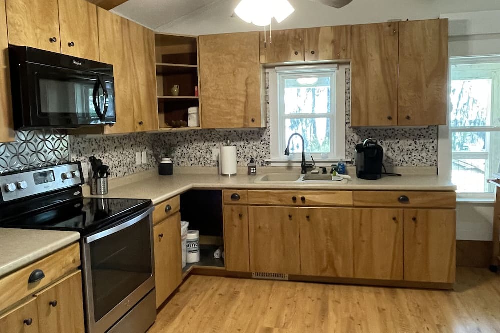 Photo of Kitchen in Lake Waccamaw