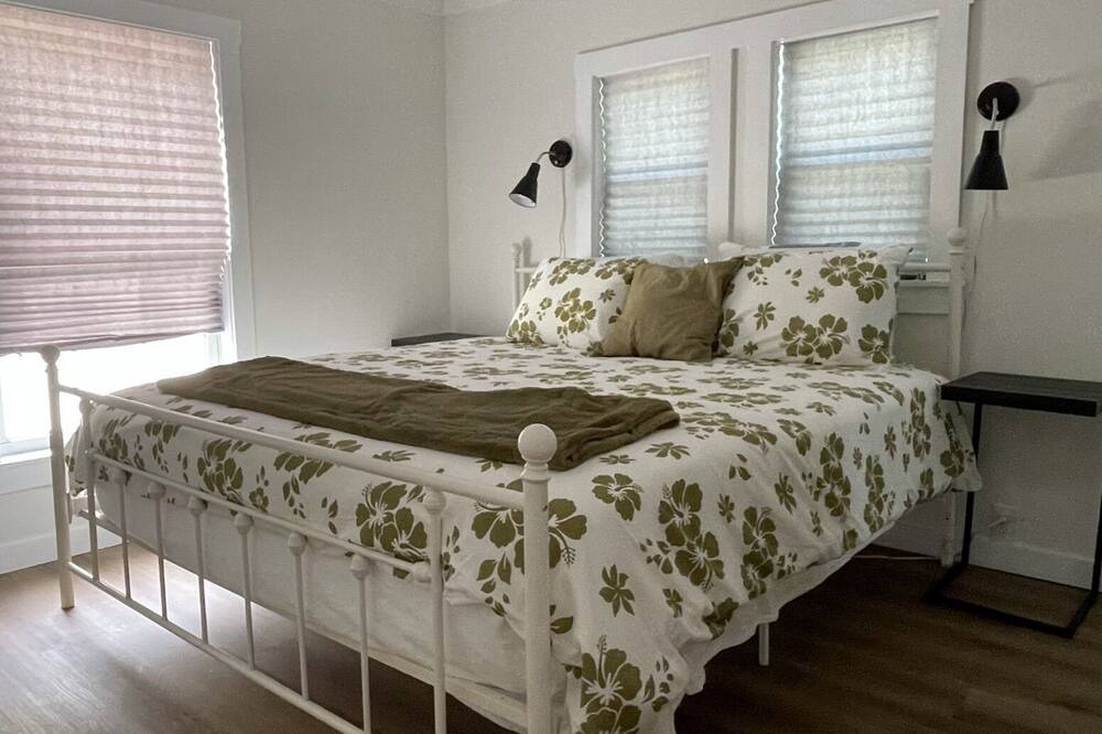 Photo of Bedroom in Lake Waccamaw