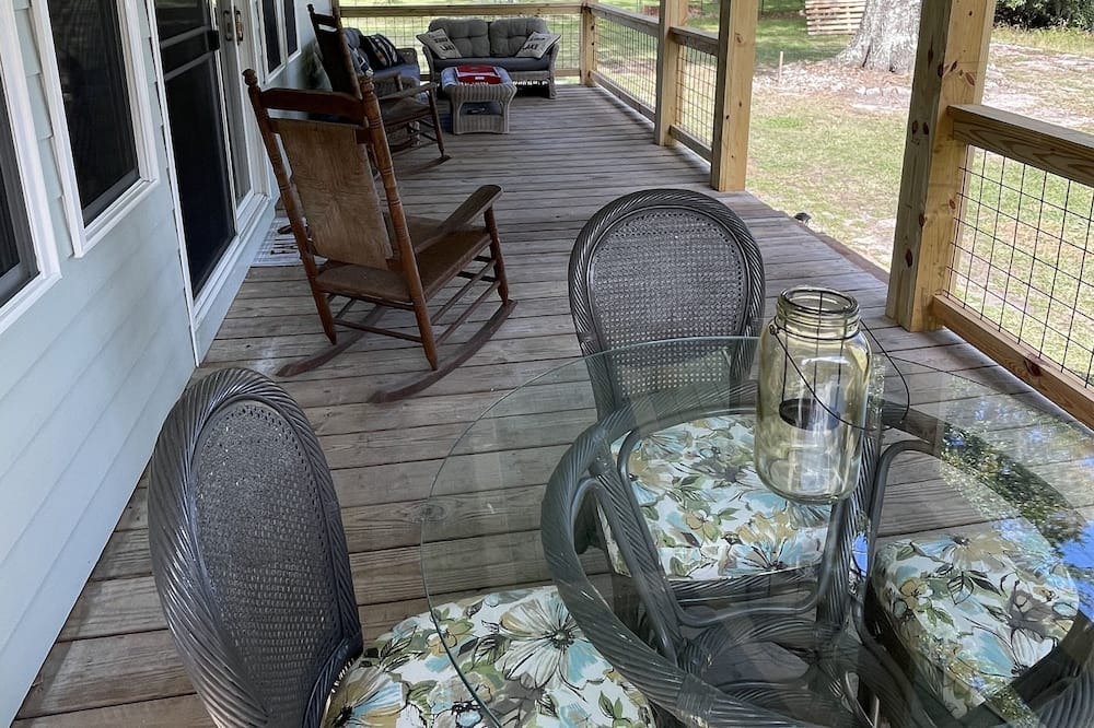 Photo of Patio Balcony in Lake Waccamaw