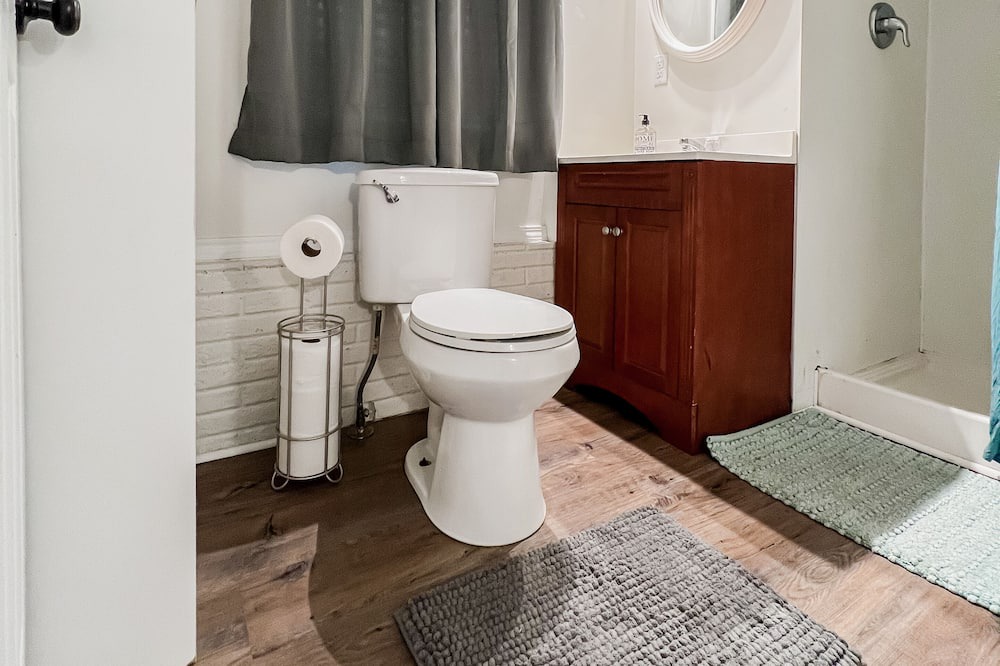 Photo of Bathroom in Waleska