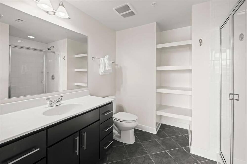 Photo of Bathroom in Aurora Highlands