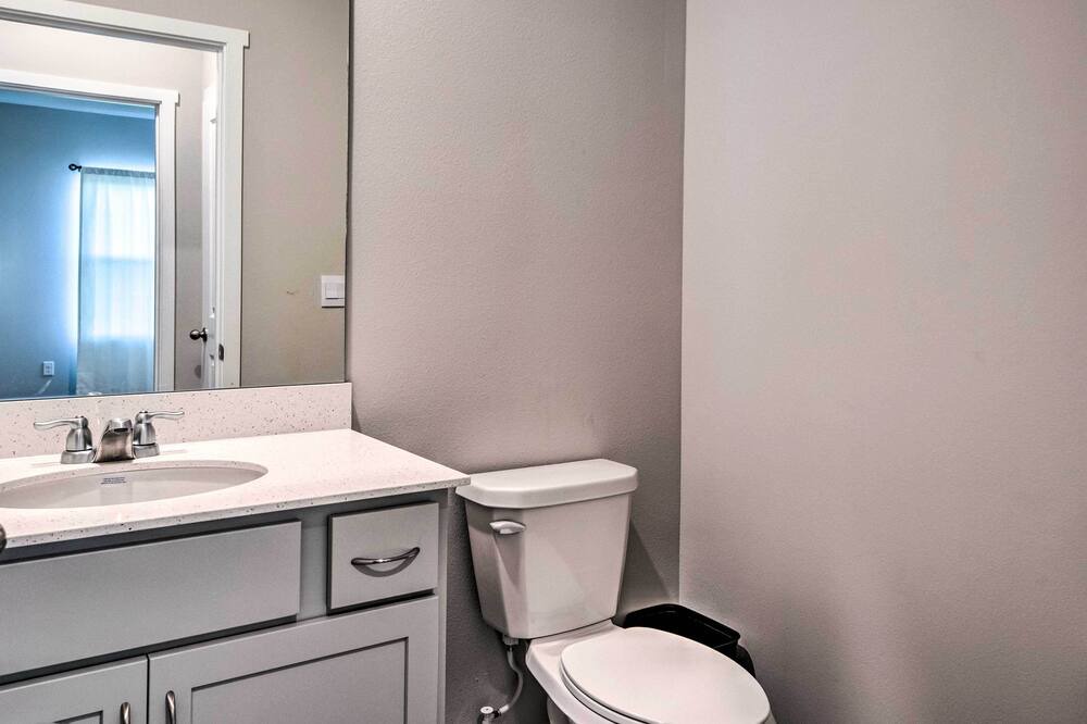 Photo of Bathroom in Grimes