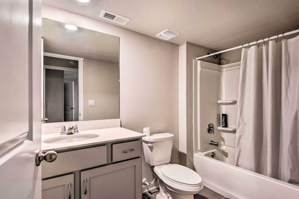 Photo of Bathroom in Grimes