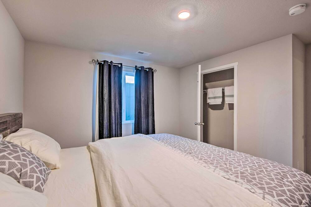 Photo of Bedroom in Grimes