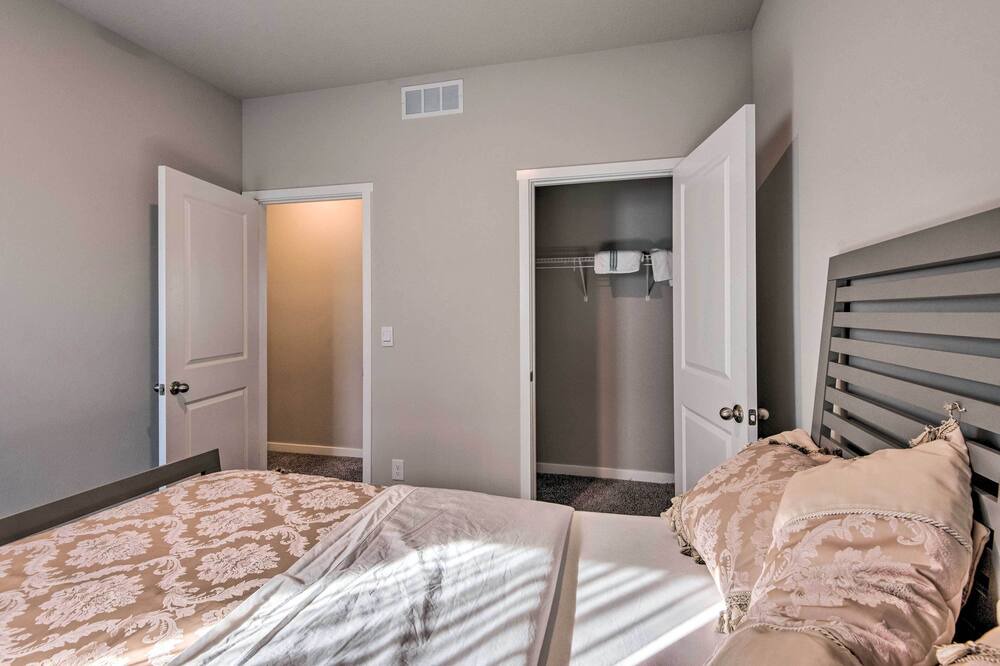 Photo of Bedroom in Grimes