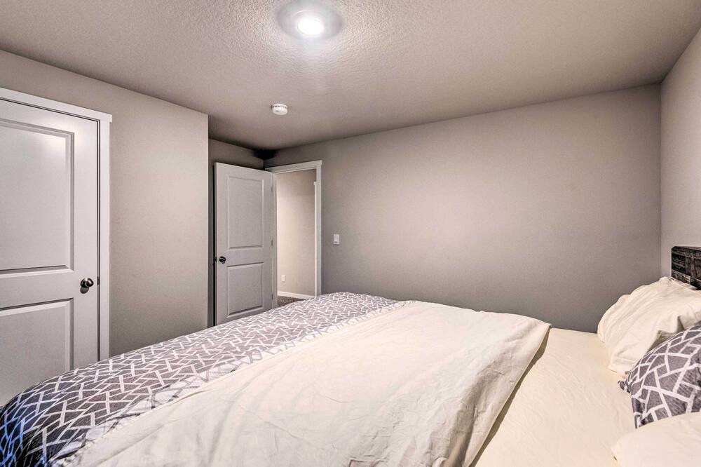 Photo of Bedroom in Grimes