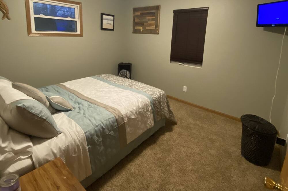 Photo of Bedroom in Cedar Rapids