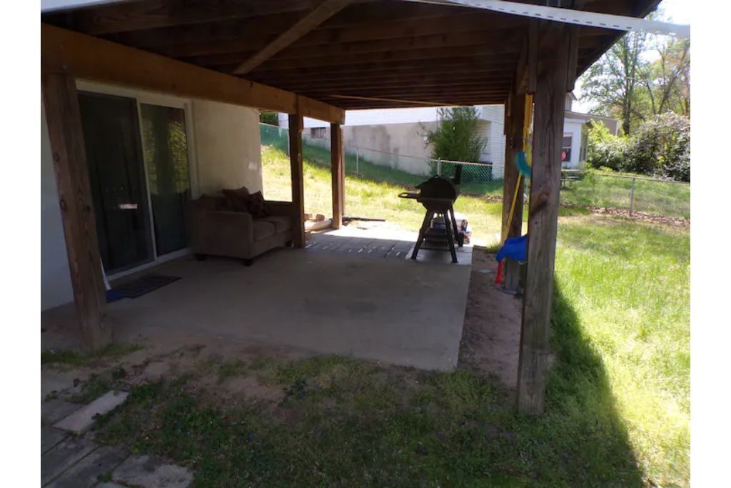 Photo of Patio Balcony in South Gate