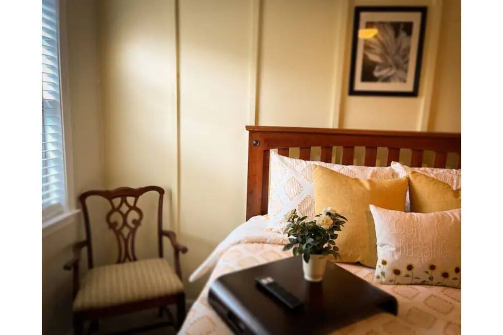Photo of Bedroom in Ellendale