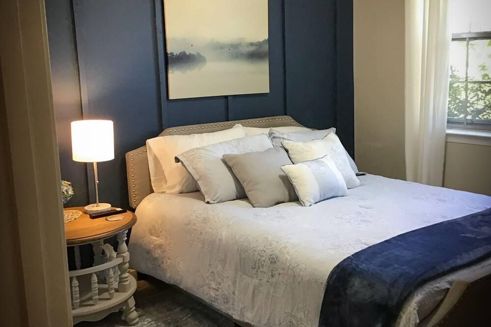 Photo of Bedroom in Ellendale