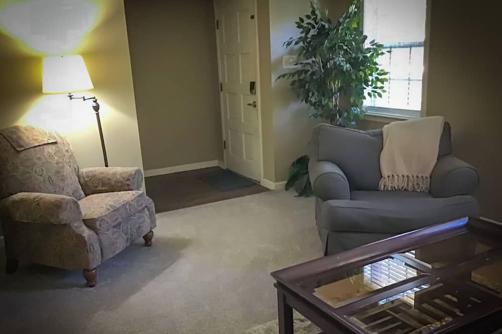 Photo of Livingroom in Ellendale