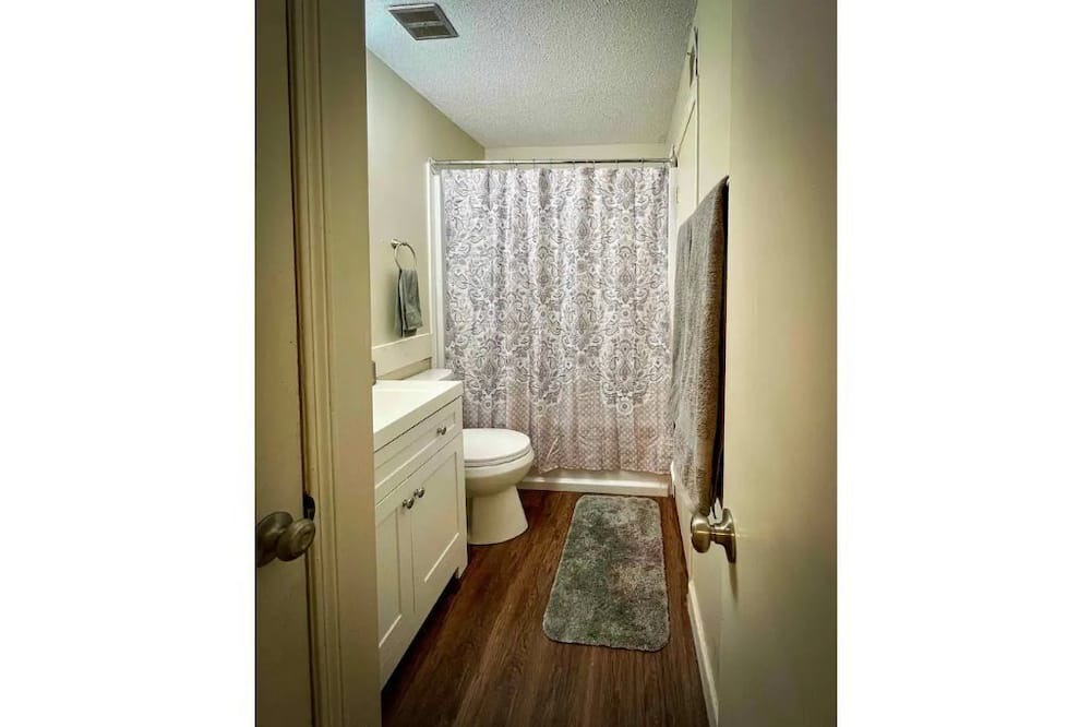 Photo of Bathroom in Ellendale