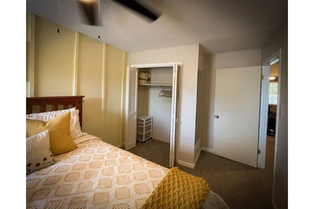 Photo of Bedroom in Ellendale