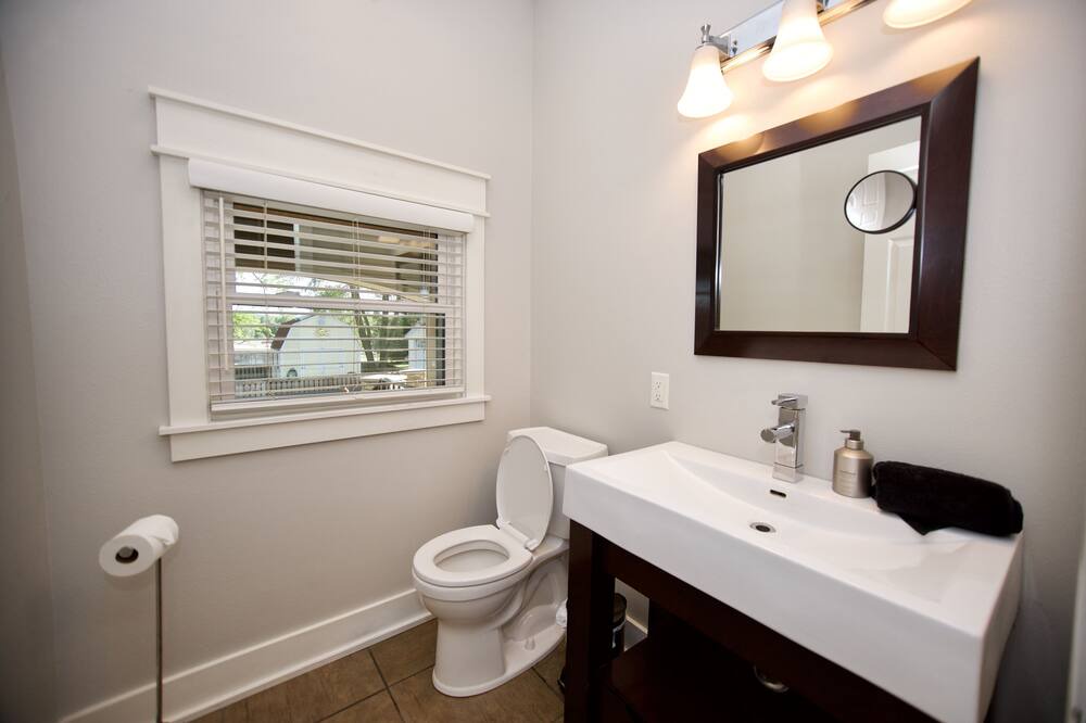 Photo of Bathroom in Greater South Side