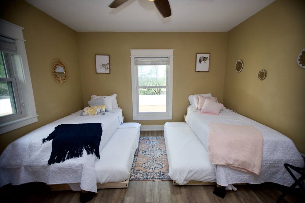 Photo of Bedroom in Greater South Side