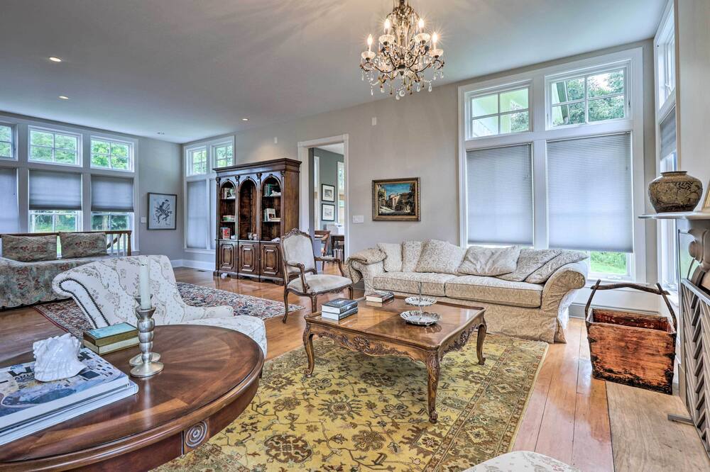 Photo of Bedroom in Beallsville
