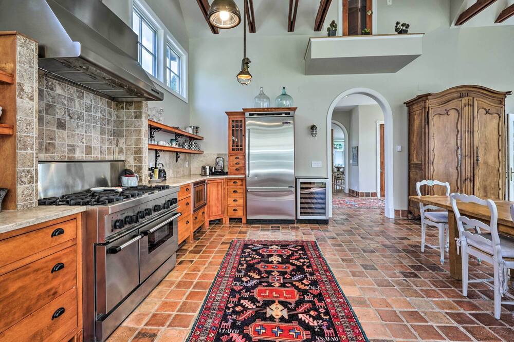 Photo of Kitchen in Beallsville