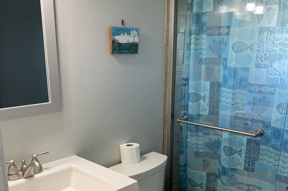 Photo of Bathroom in Beach Haven Terrace